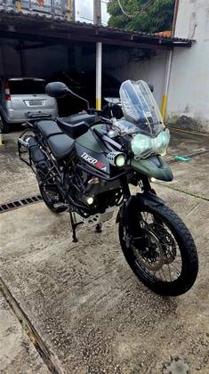 TRIUMPH TIGER 800 XCA 